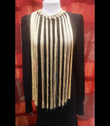 Flamenco fringe collar in golden color