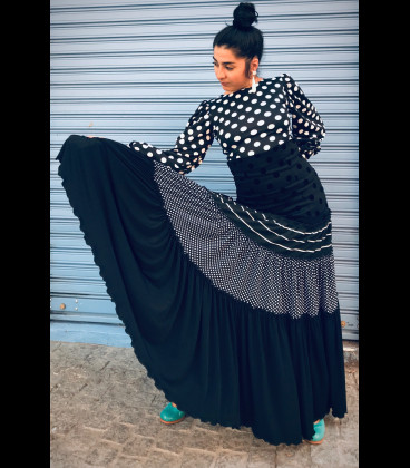 Profesional flamenco skirt Sevillana black and white